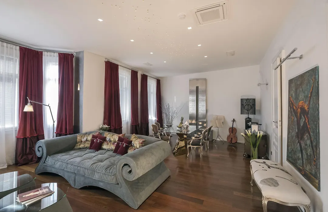 House Of Time - Fancy Suites-1